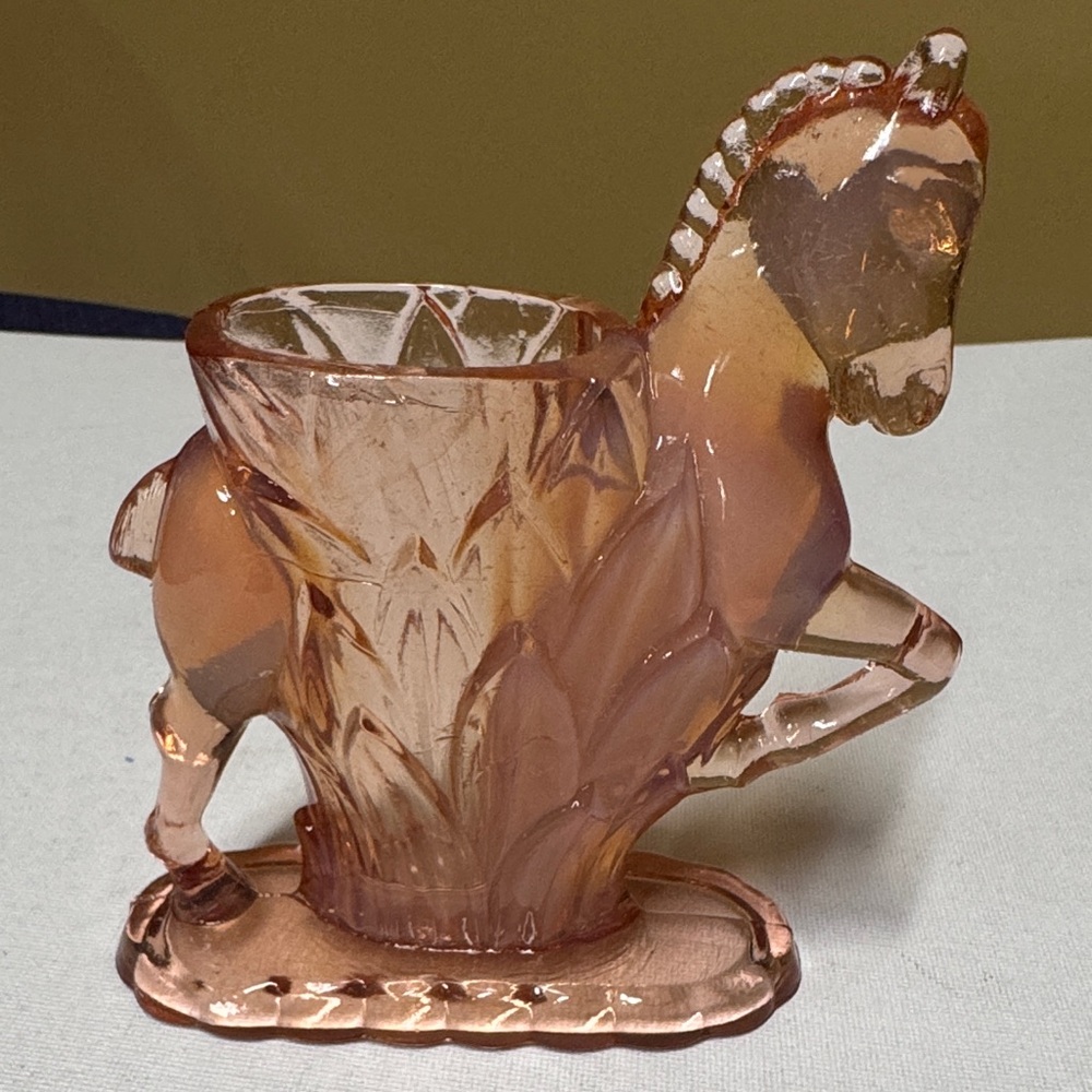 L.E. Smith Pink Opalescent Glass Small Horse Shaped Vase CGW - Carol's Sure Win